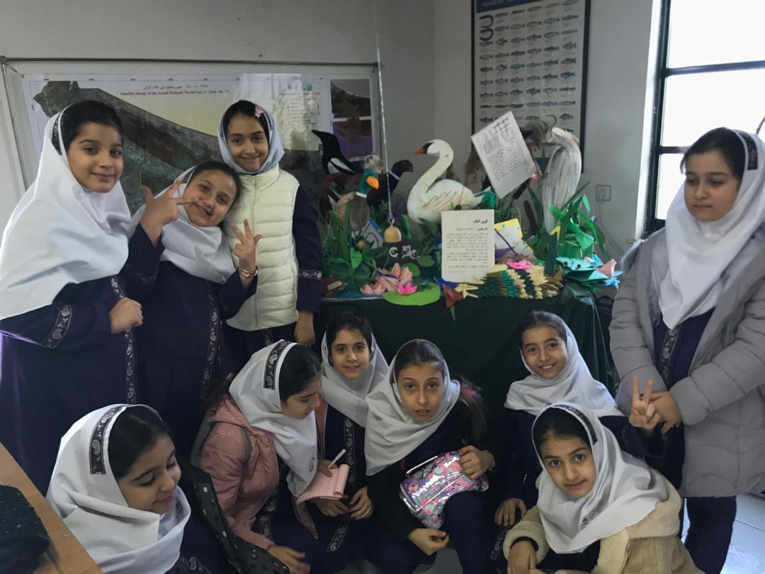 بازدید علمی و تفریحی دختران گل پایه چهارم دبستان باران اندیشه از تالاب بین المللی زیبای سلکه
